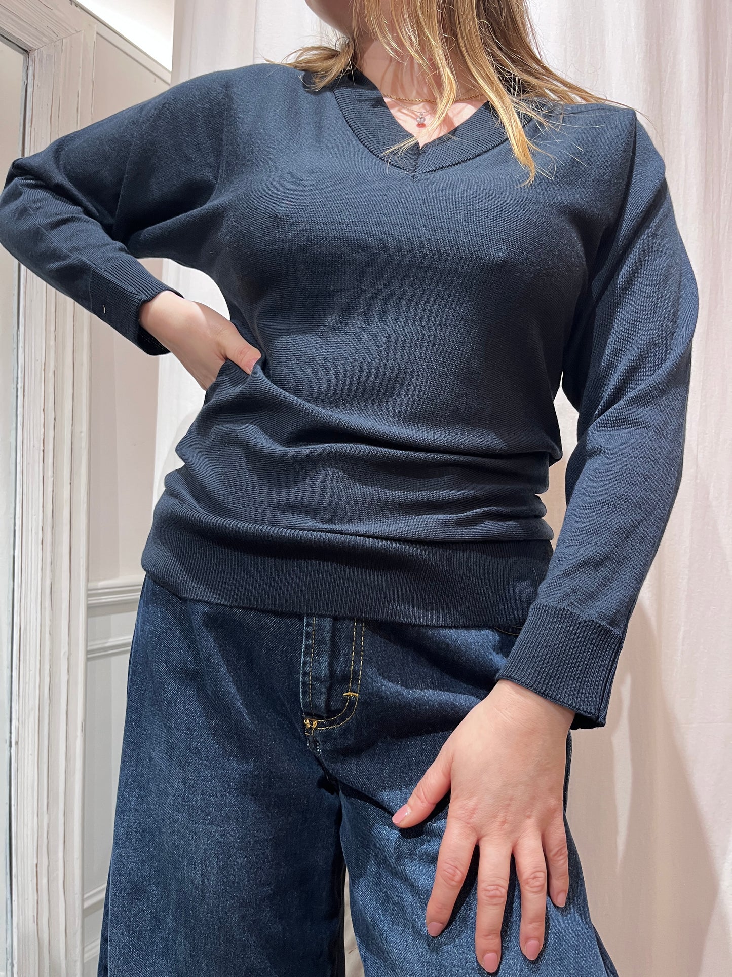 Maglione Scollo a V Blu Lana Merinos - Artigianale Made in Italy