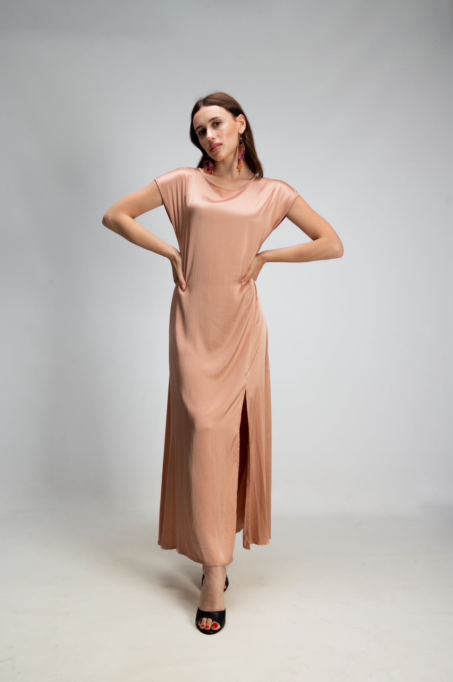 ABITO IN RASO ROSA