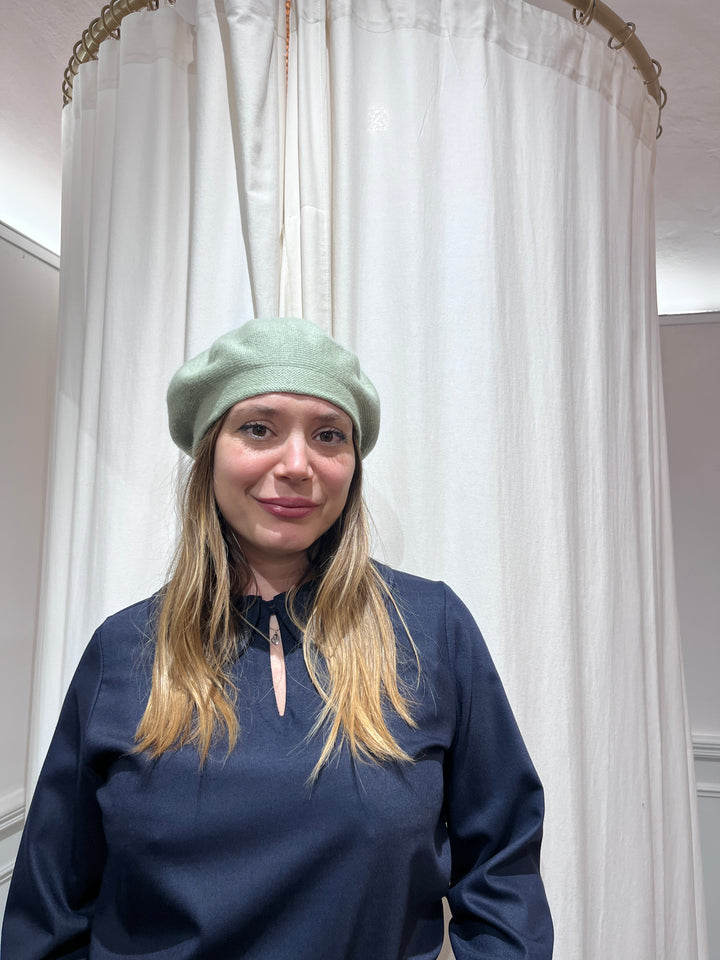 Green wool beret