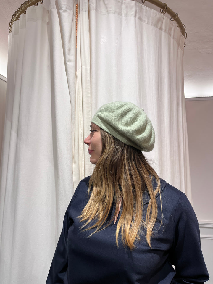 Green wool beret