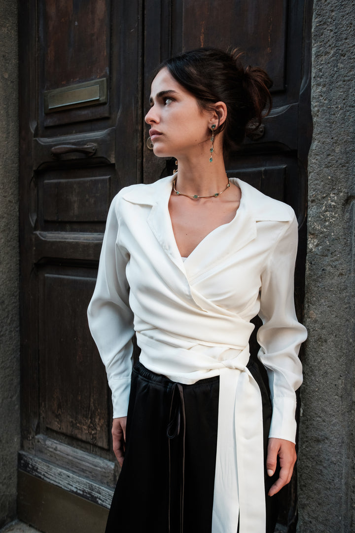 Camicia Nodo in viscosa con allacciatura regolabile