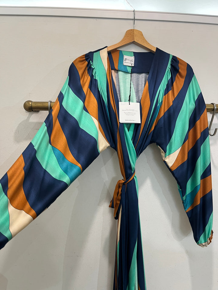 Abito Portafoglio in Raso – Fantasia Anni '70 | Made in Italy
