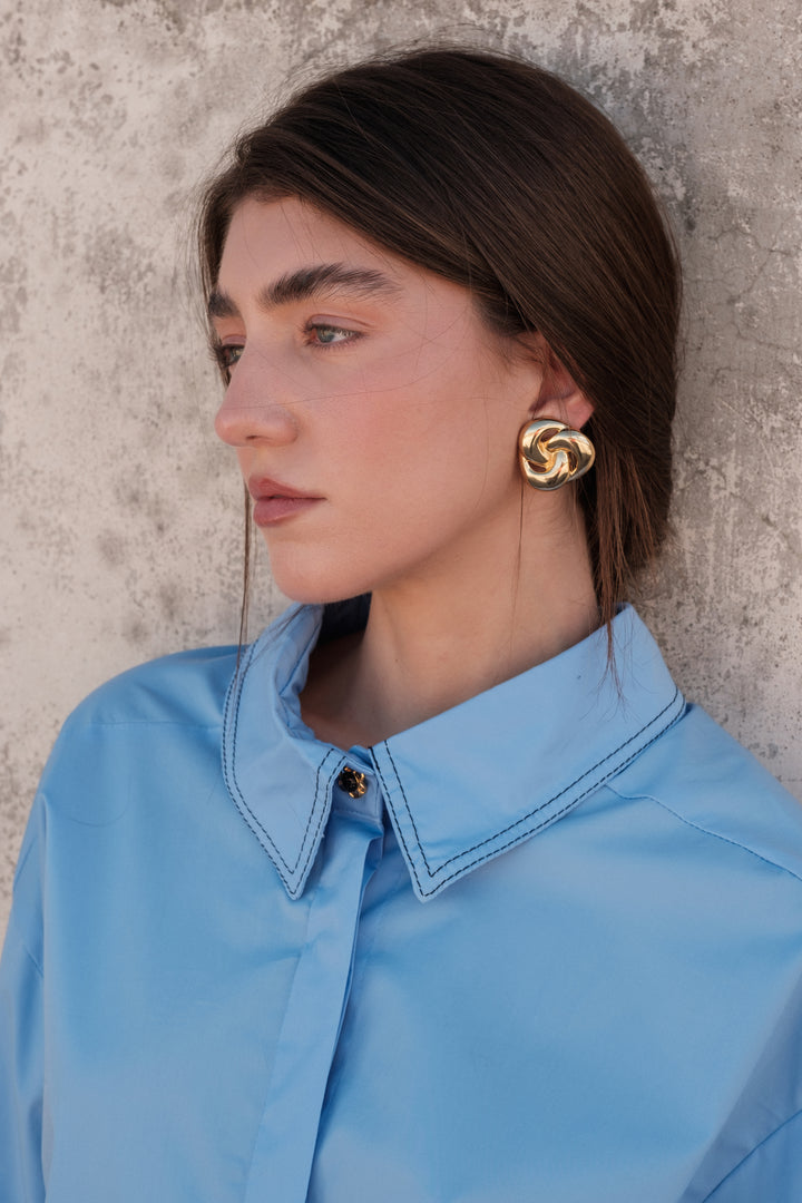 Camicia in cotone con cuciture a contrasto