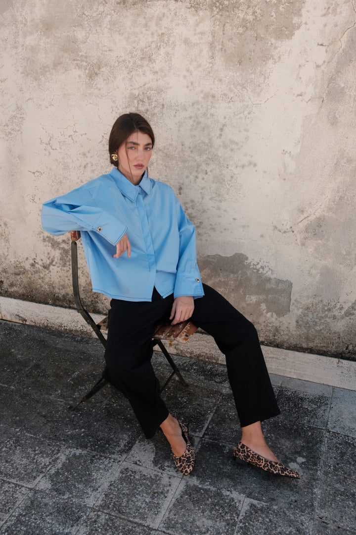Camicia in cotone con cuciture a contrasto