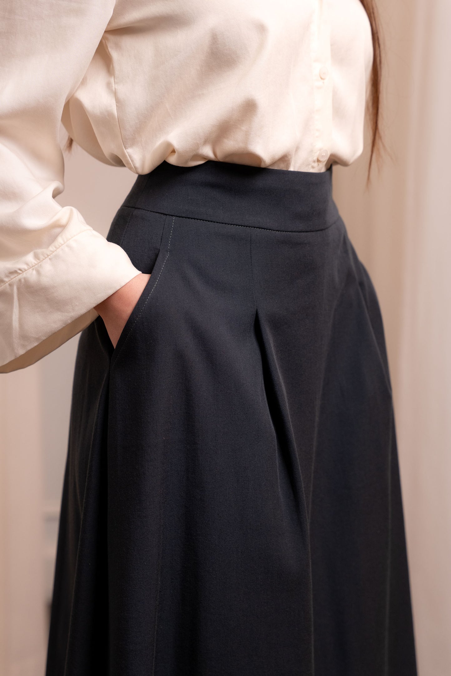 Gonna Veronica Lana Verde - Pieghe e Tasche Made in Italy