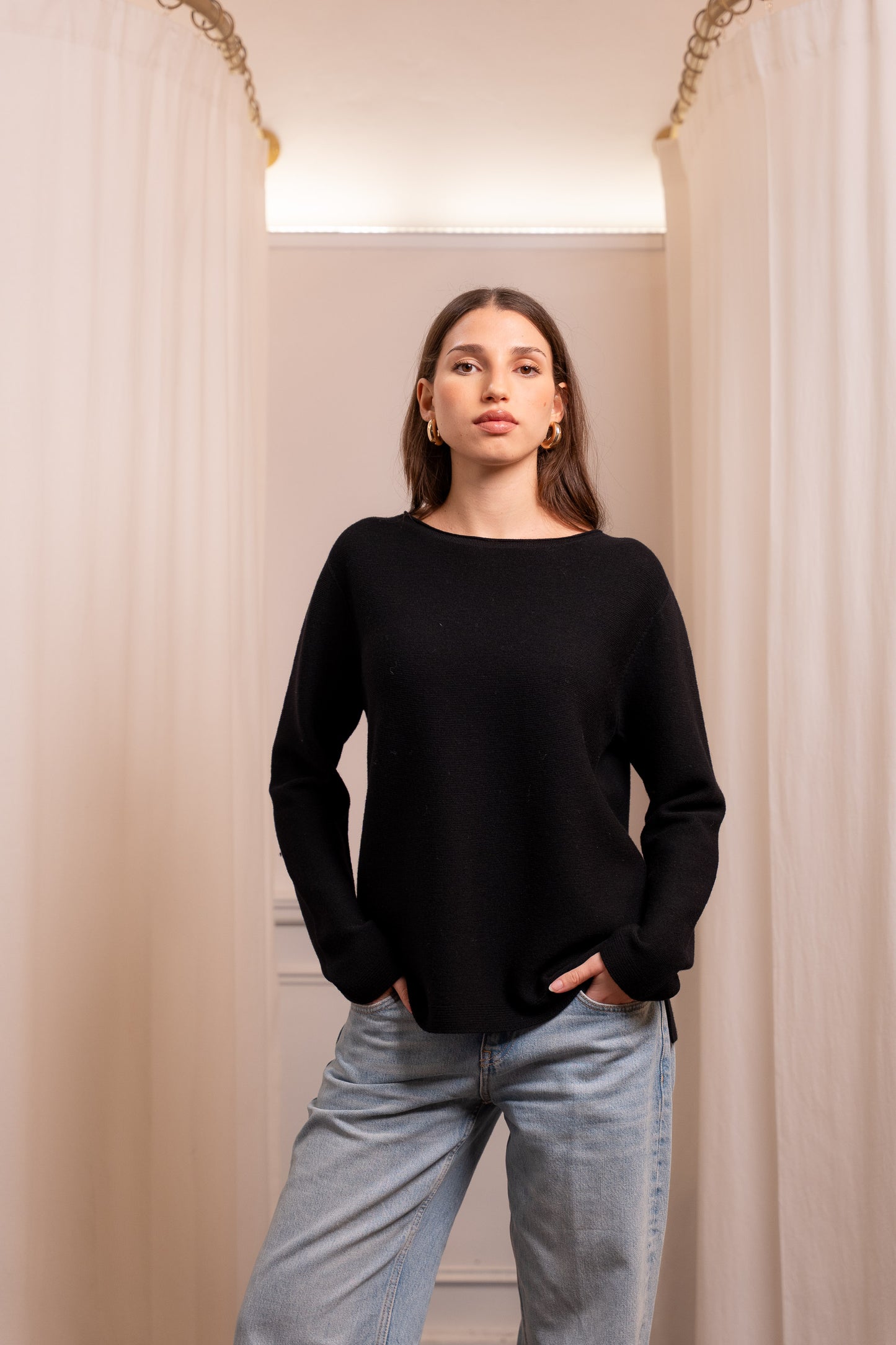 Maglione Lana Vergine Nero - Spacchetti Laterali Made in Biella Italy