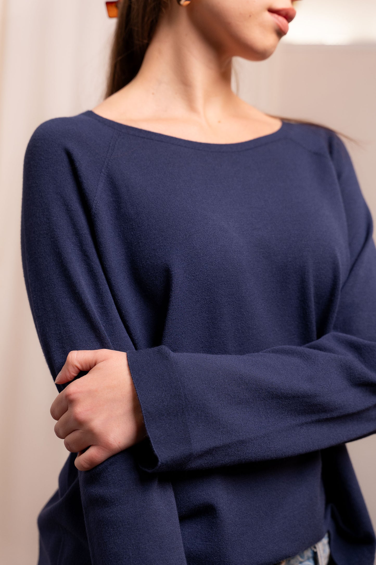 Maglia Blu in Viscosa Elasticizzata - Capo Essenziale Made in Italy