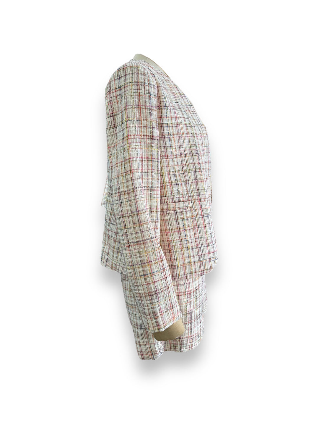 Shorts Modello Vintage A Vita Alta -pantalone modello a vita alta aderente in vita giacca vintage modello Chanel abbinata fodera intera 100% raso di viscosa