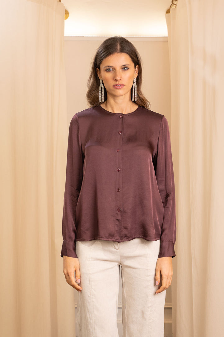 Camicia in Raso Ecologico Prugna con Collo Tondo e Cannoncini